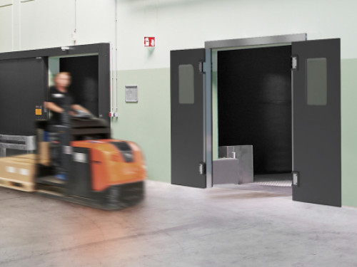 New Hörmann doors: high functionality for the Ho.Re.Ca. and food industry