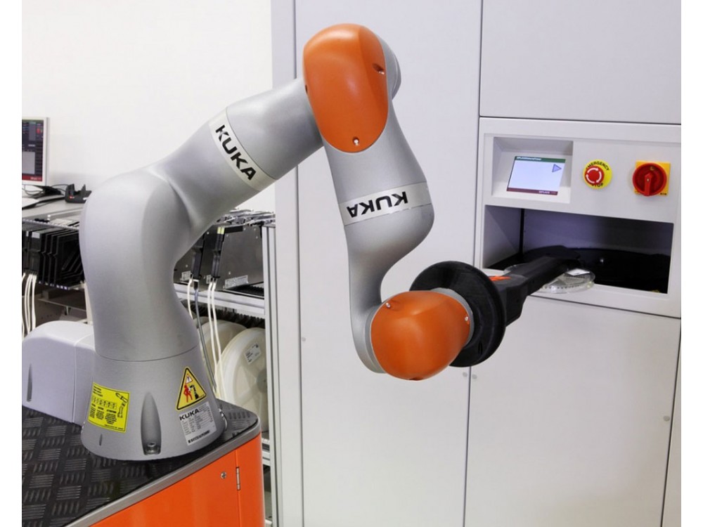 Robot sensibile per la collaborazione uomo-macchina