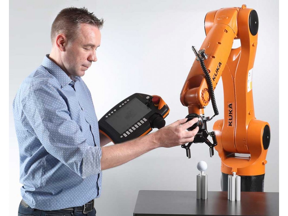 Soluzione wireless per il controllo di robot industriali