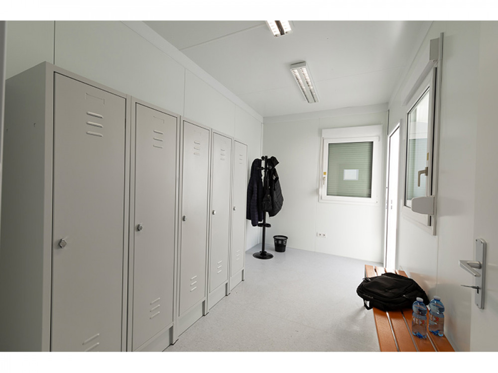 Rental of prefabricated Modular locker rooms equipped with bathrooms