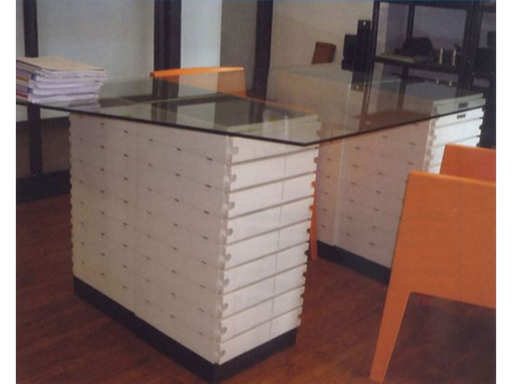 Sistemi componibili per uffici: cassettiere Memoria